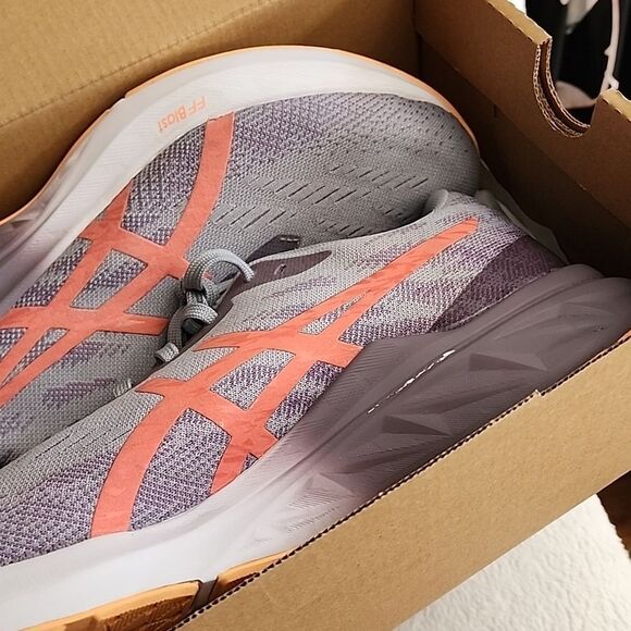 Asics dynablast 3 size 11.5 perfect New condition - Picture 7 of 7